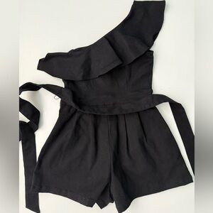 FLYING Tomato Black One-Shoulder Ruffle Denim Romper